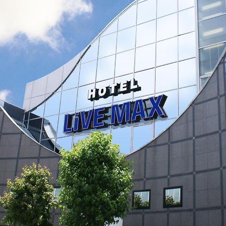 Hotel Livemax Budget Esaka Suita Exteriör bild
