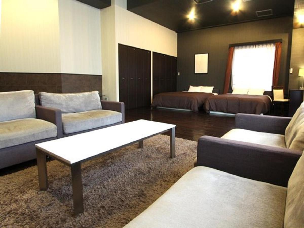 Hotel Livemax Budget Esaka Suita Exteriör bild