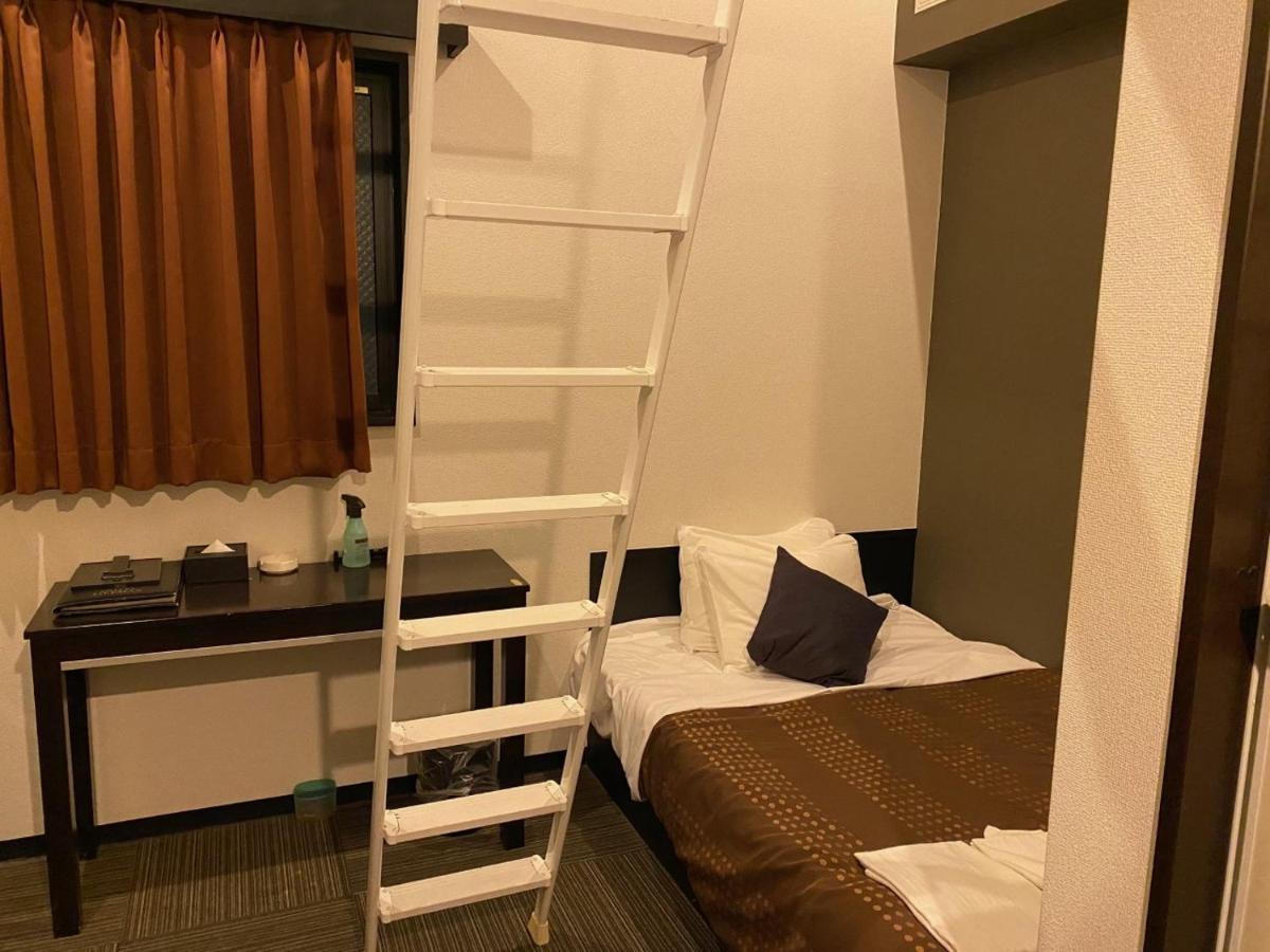 Hotel Livemax Budget Esaka Suita Exteriör bild