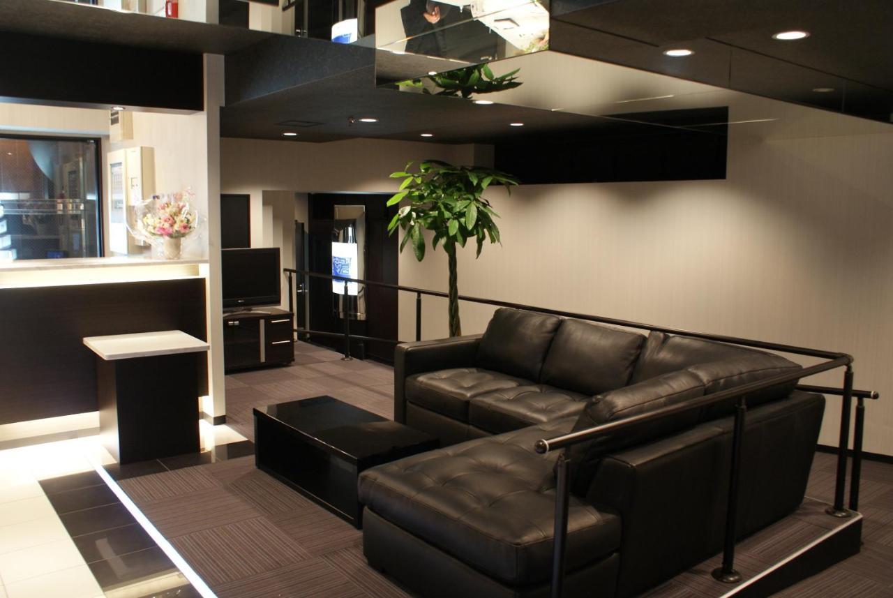 Hotel Livemax Budget Esaka Suita Exteriör bild