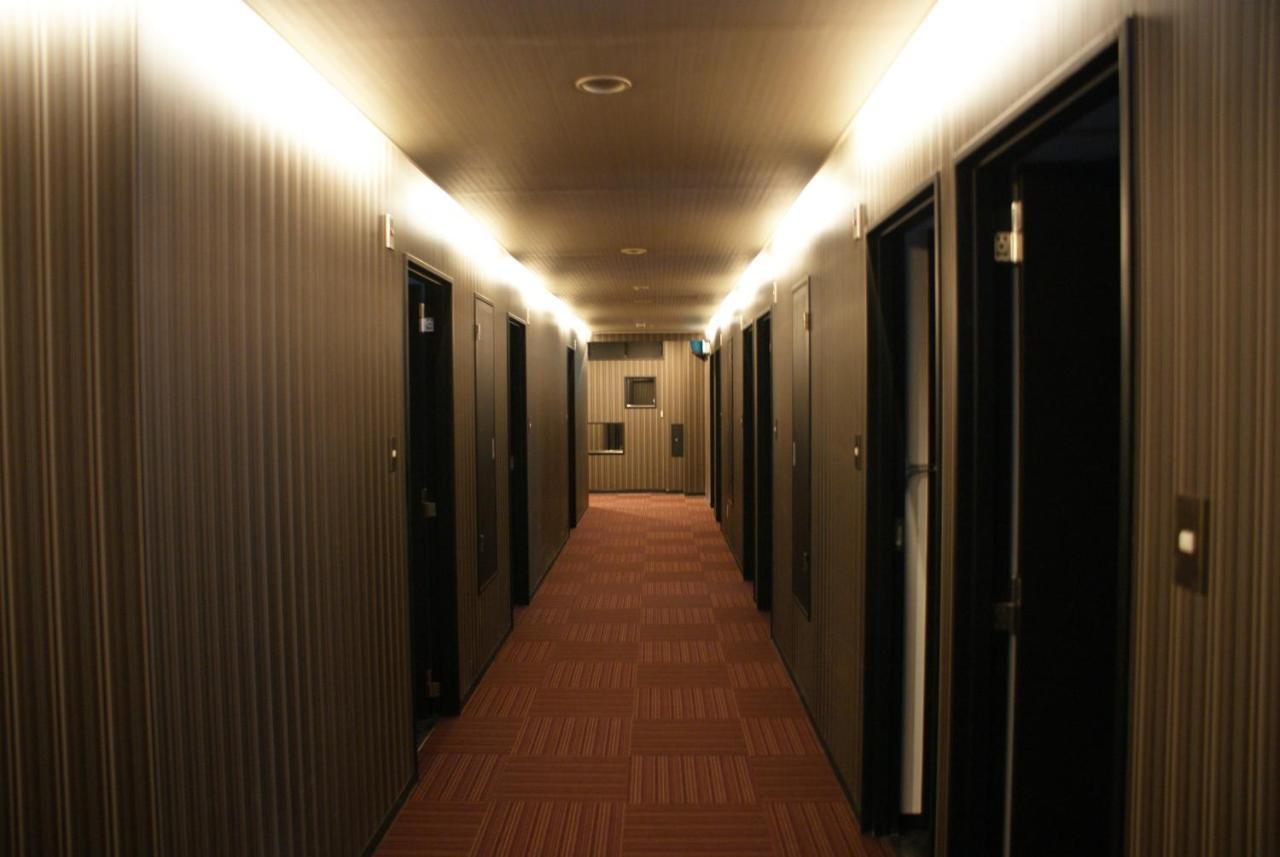 Hotel Livemax Budget Esaka Suita Exteriör bild
