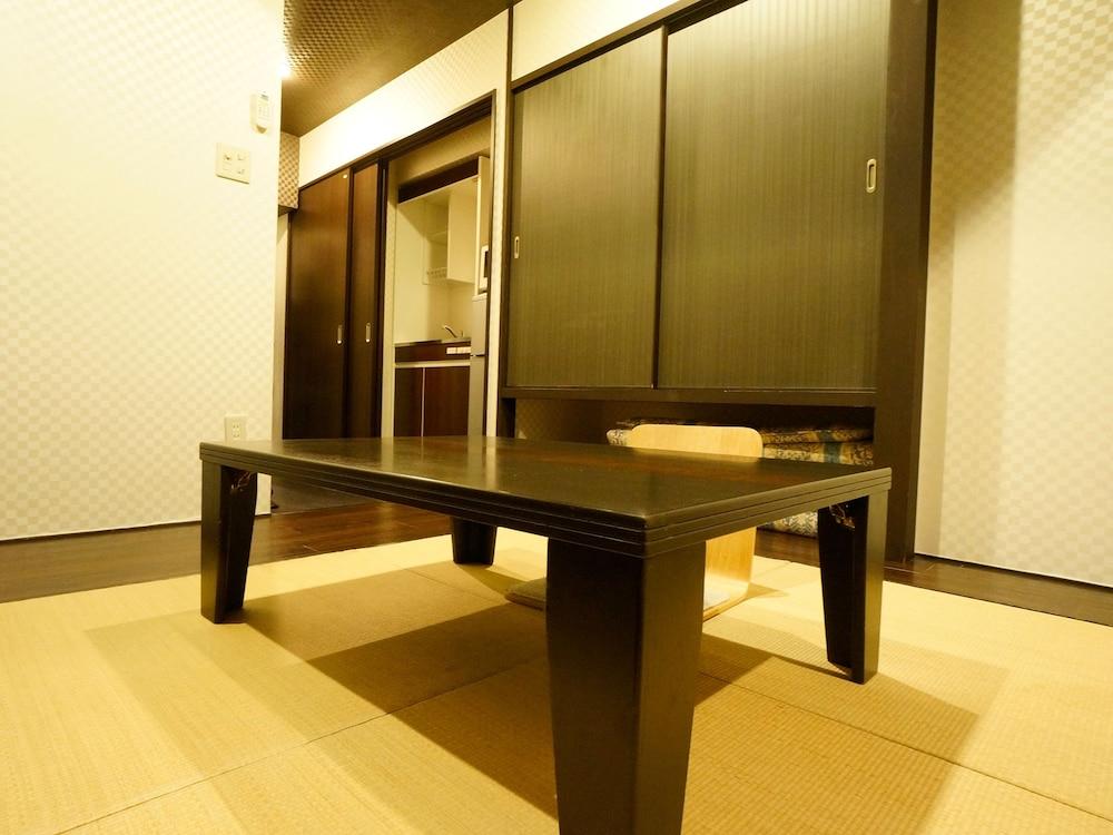 Hotel Livemax Budget Esaka Suita Exteriör bild
