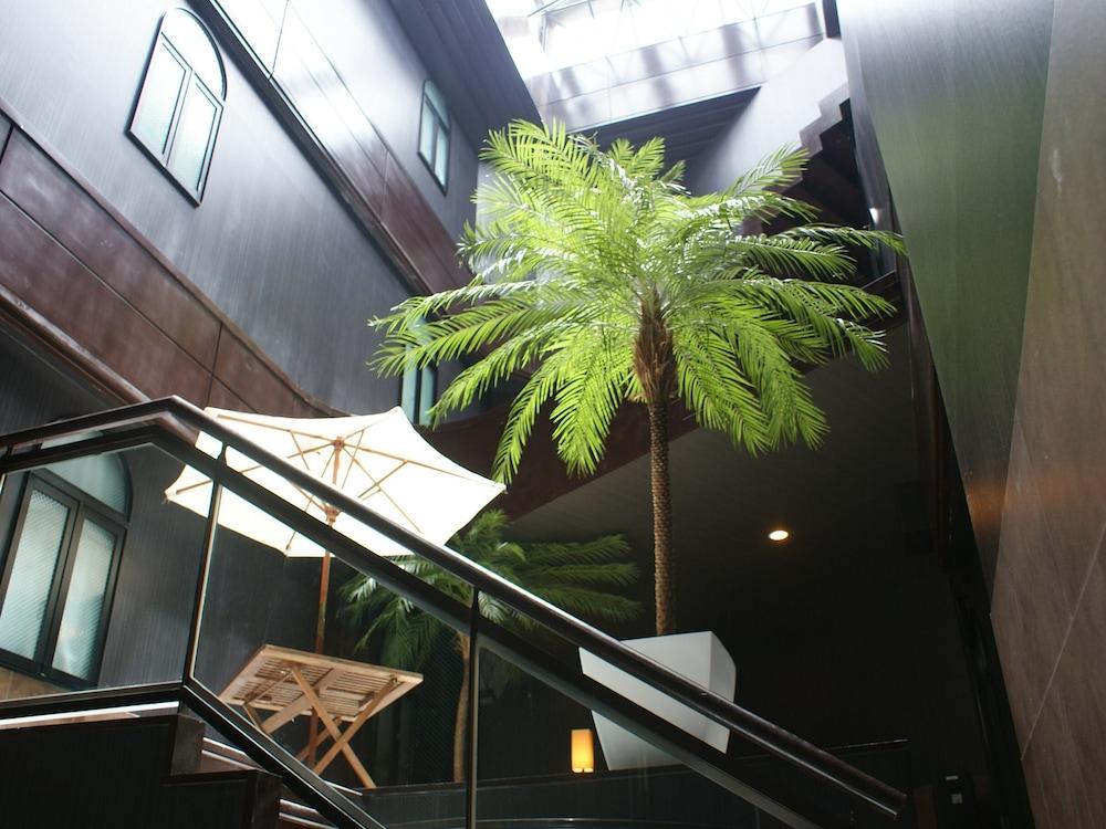 Hotel Livemax Budget Esaka Suita Exteriör bild