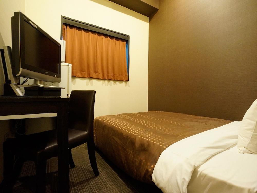 Hotel Livemax Budget Esaka Suita Exteriör bild