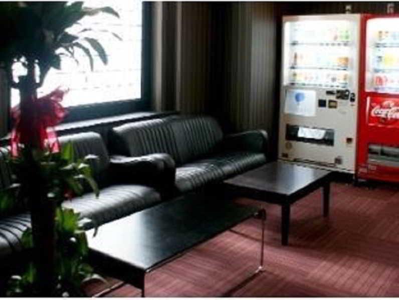 Hotel Livemax Budget Esaka Suita Exteriör bild